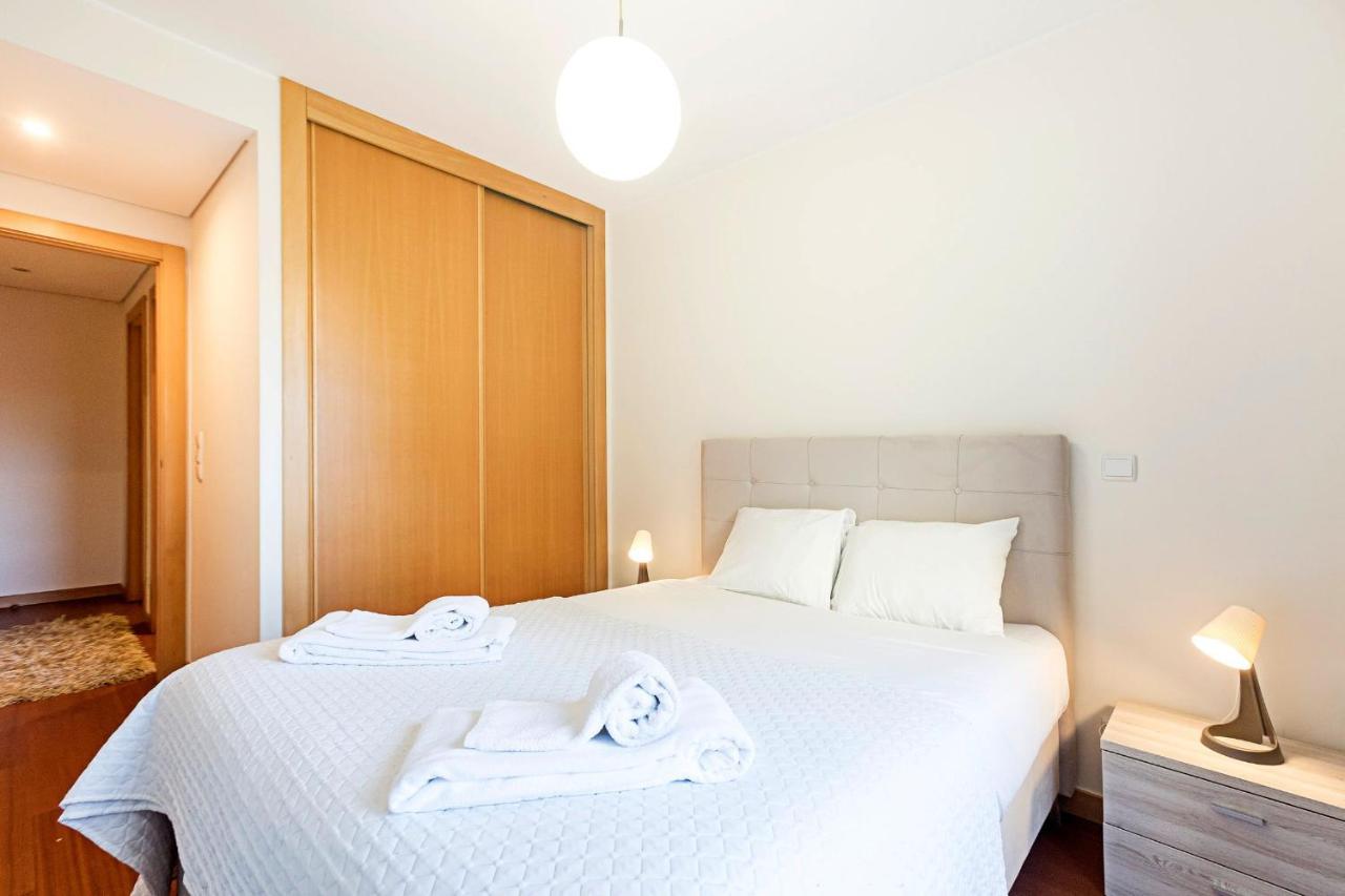 2Br Flat By Metro W/ Free Parking By Lovelystay Vila Nova de Gaia Zewnętrze zdjęcie