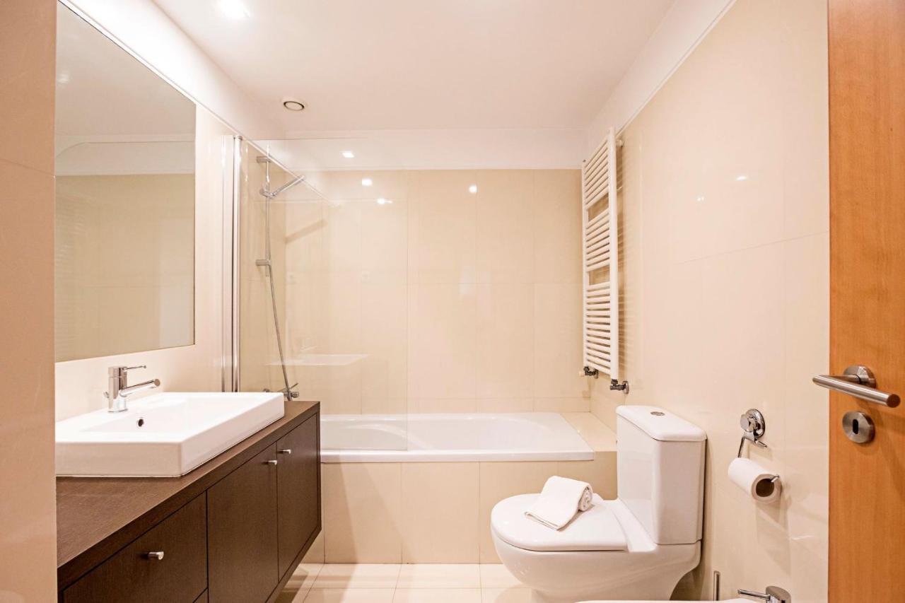2Br Flat By Metro W/ Free Parking By Lovelystay Vila Nova de Gaia Zewnętrze zdjęcie